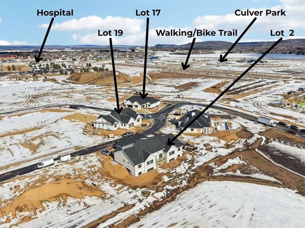 2411 Bluestem Crossing, Prairie Du Sac, WI 53578