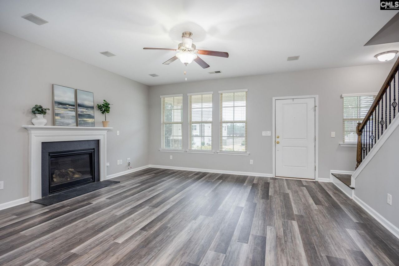 355 Tannery Way  Photo 11