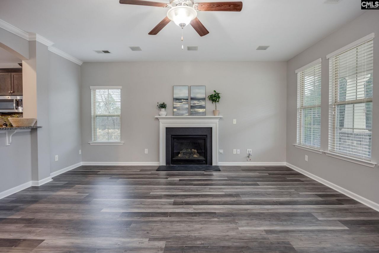 355 Tannery Way  Photo 7