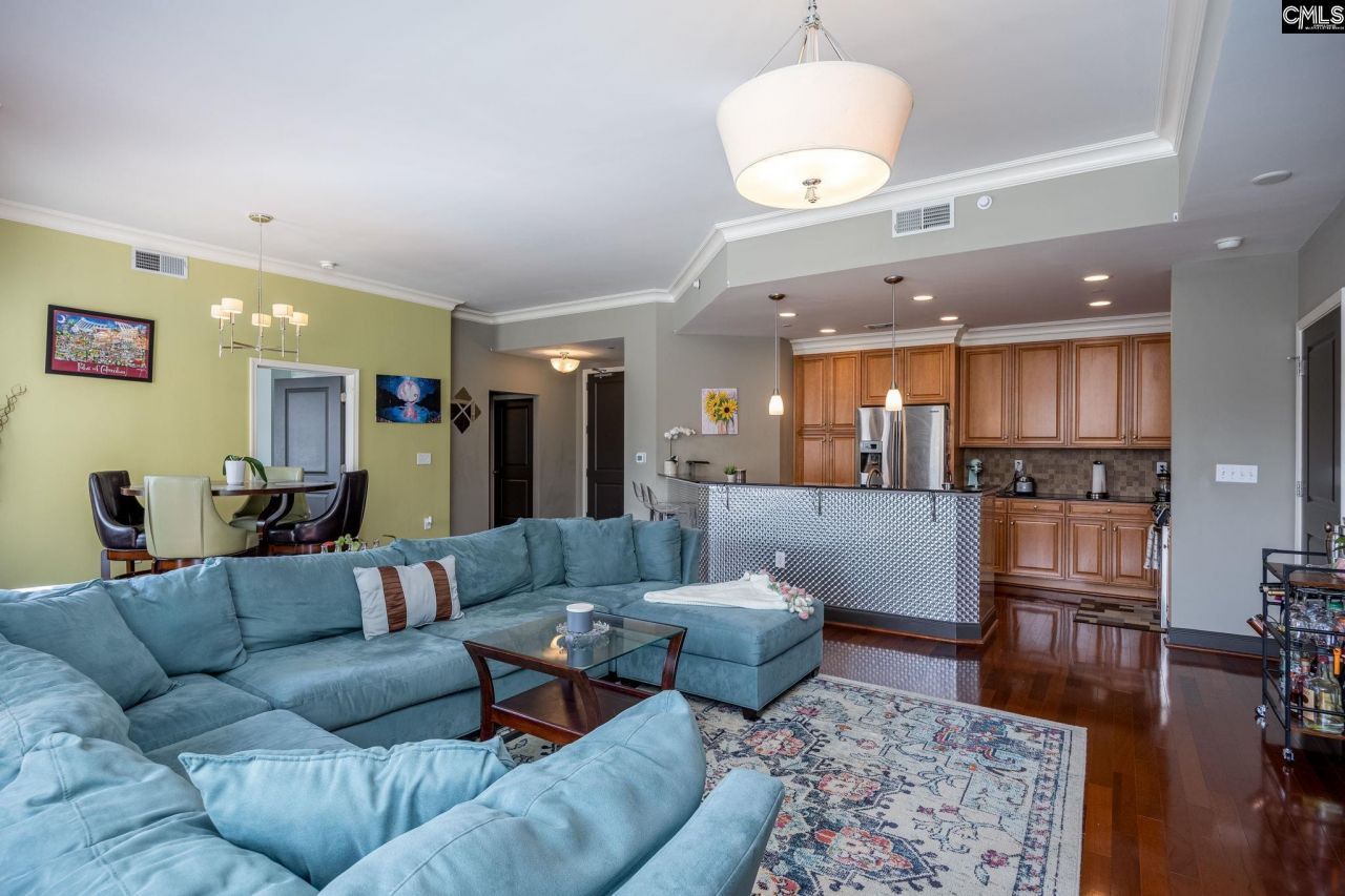 601 Main Street Photo 9