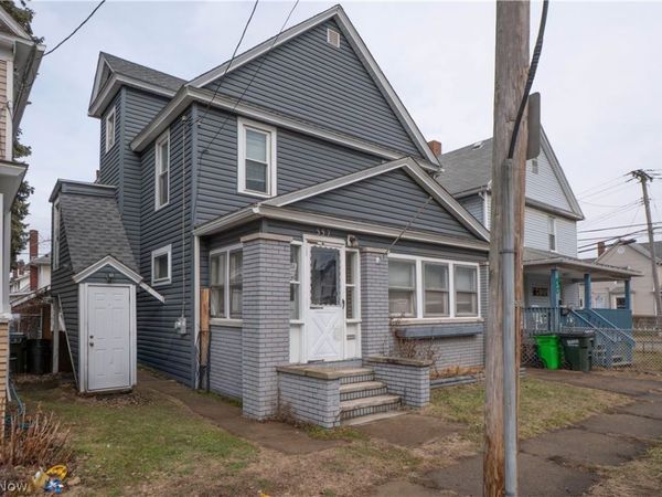 557 W Hopocan Avenue, Barberton, OH 44203