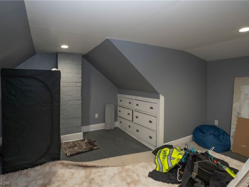 557 W Hopocan Avenue, Barberton, OH 44203 Photo 25