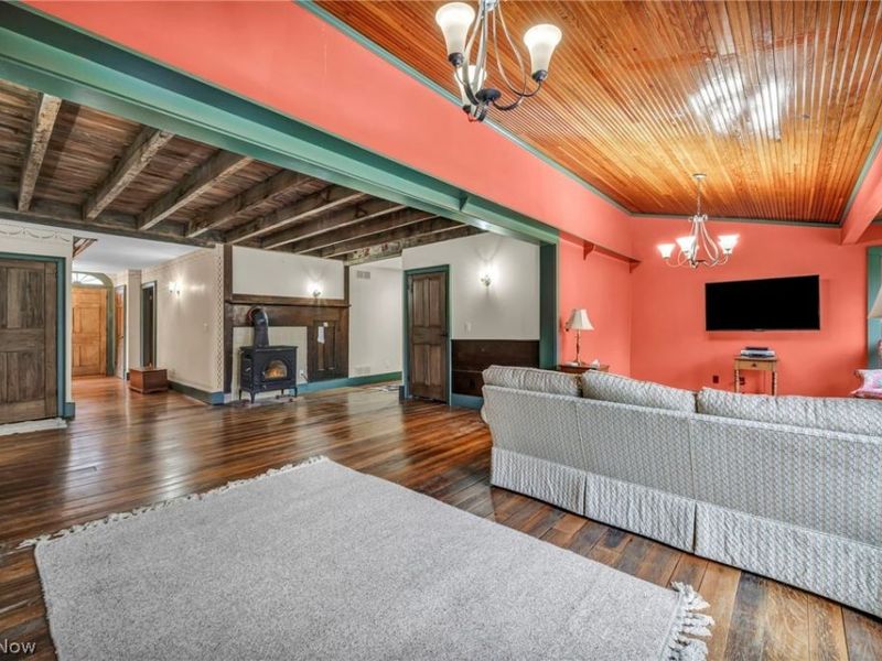 8051 Euclid Chardon Road, Kirtland, OH 44094 Photo 15