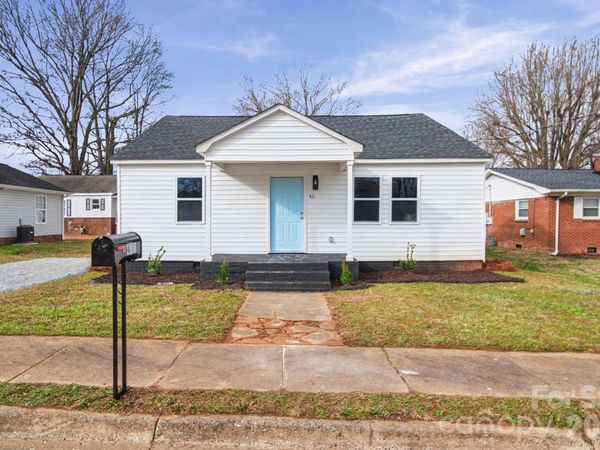 411 N Mulberry Street , Cherryville, NC 28021