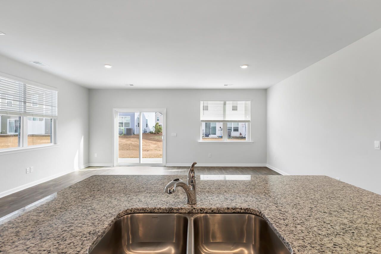 313 Bluebell Way Photo 9