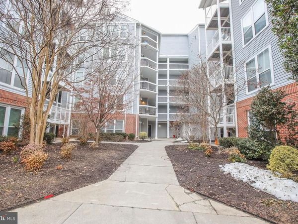 3176 SUMMIT SQUARE DRIVE, Unit A2, OAKTON, VA 22124