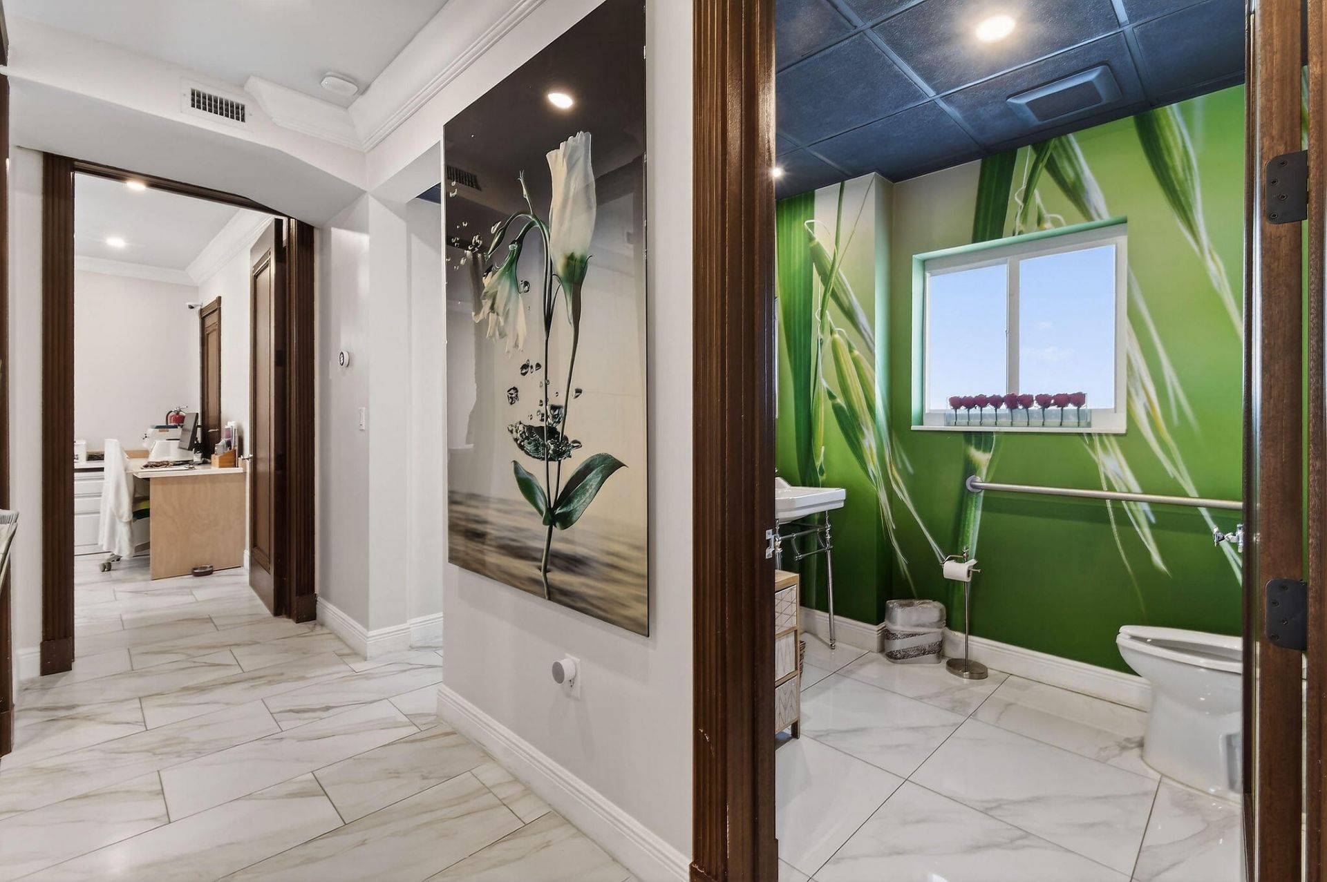 249 Peruvian Avenue, Unit 1811, Palm Beach, FL 33480 Photo