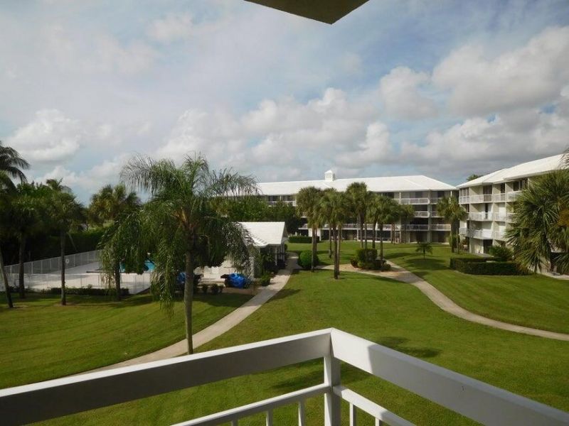 2741 Village Boulevard, Unit 304, West Palm Beach, FL 33409 Photo