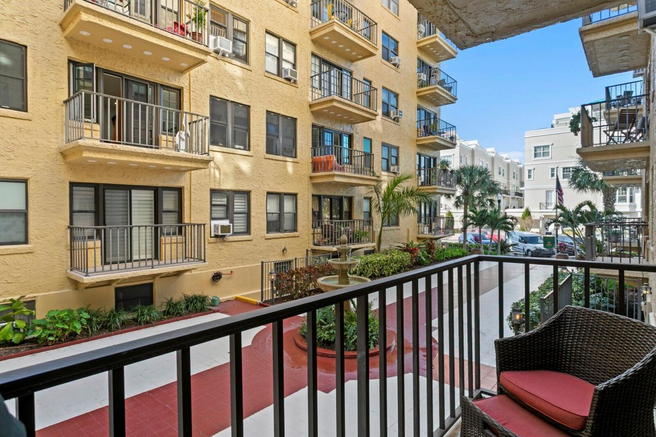 130 4th Avenue N, Unit 105, Saint Petersburg, FL 33701 Photo