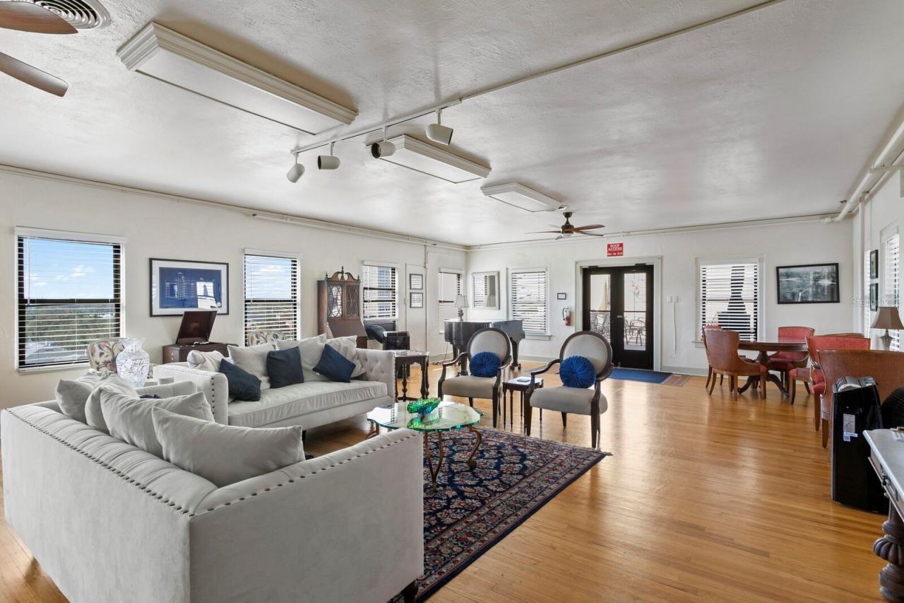 130 4th Avenue N, Unit 105, Saint Petersburg, FL 33701 Photo