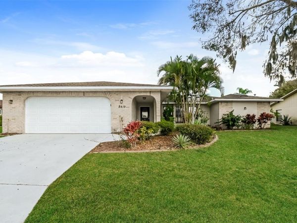 8419 BRANDEIS CIRCLE E, SARASOTA, FL 34243