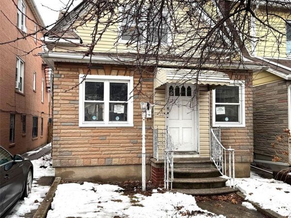 1627 Pilgrim Avenue , Bronx, NY 10461