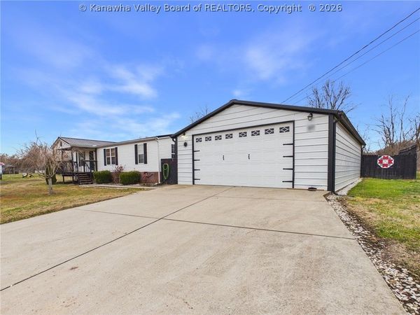 157 Timms Street, Buffalo, WV 25033