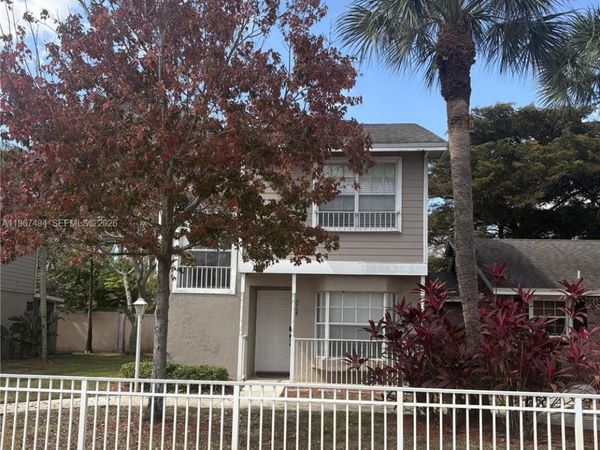 3743 NW 122nd Ter , Sunrise, FL 33323