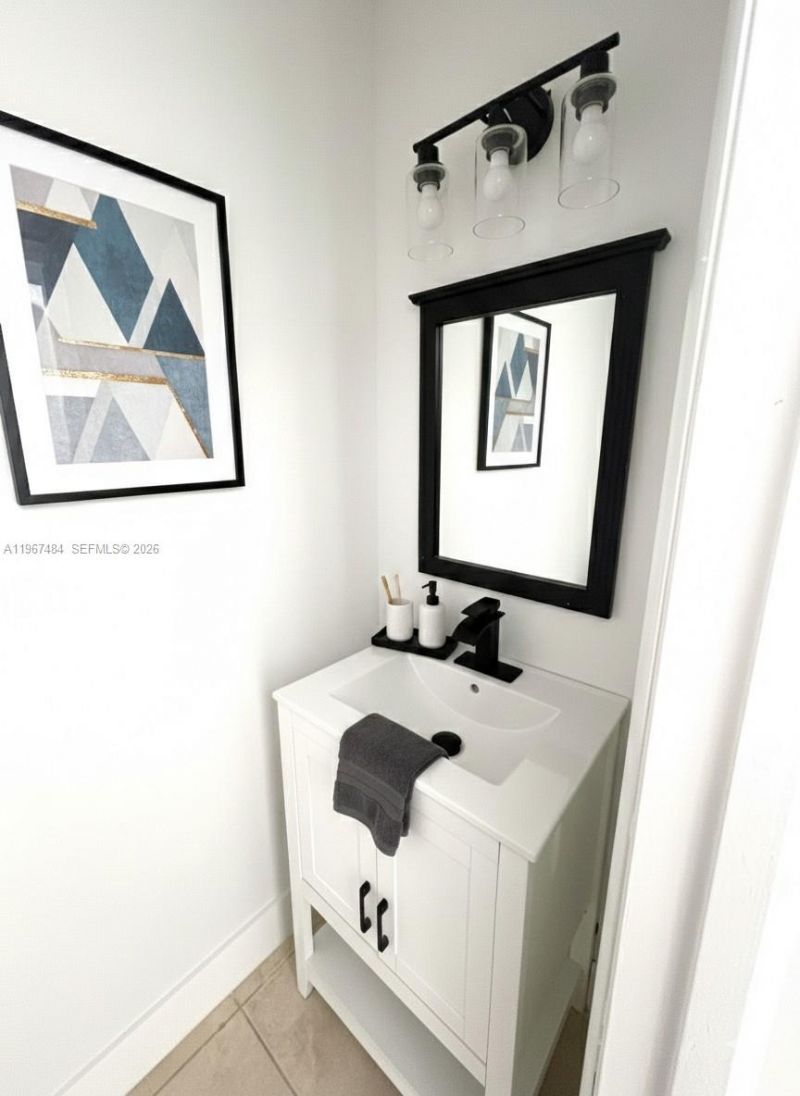 3743 NW 122nd Ter , Sunrise, FL 33323 Photo