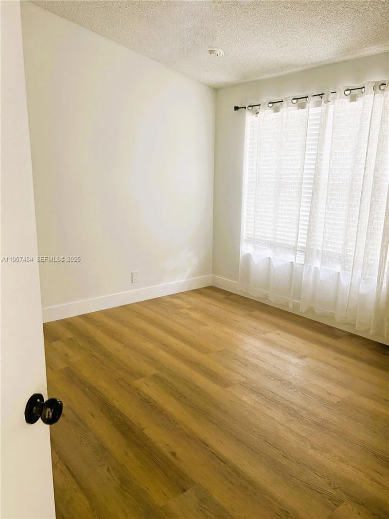 3743 NW 122nd Ter , Sunrise, FL 33323 Photo