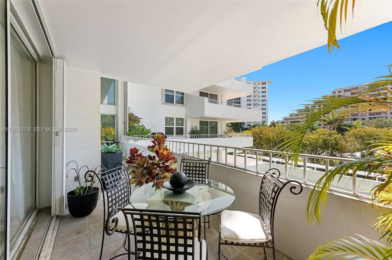 199 Ocean Lane Dr, Unit 311, Key Biscayne, FL 33149 Photo