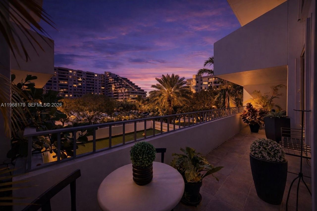 199 Ocean Lane Dr, Unit 311, Key Biscayne, FL 33149 Photo