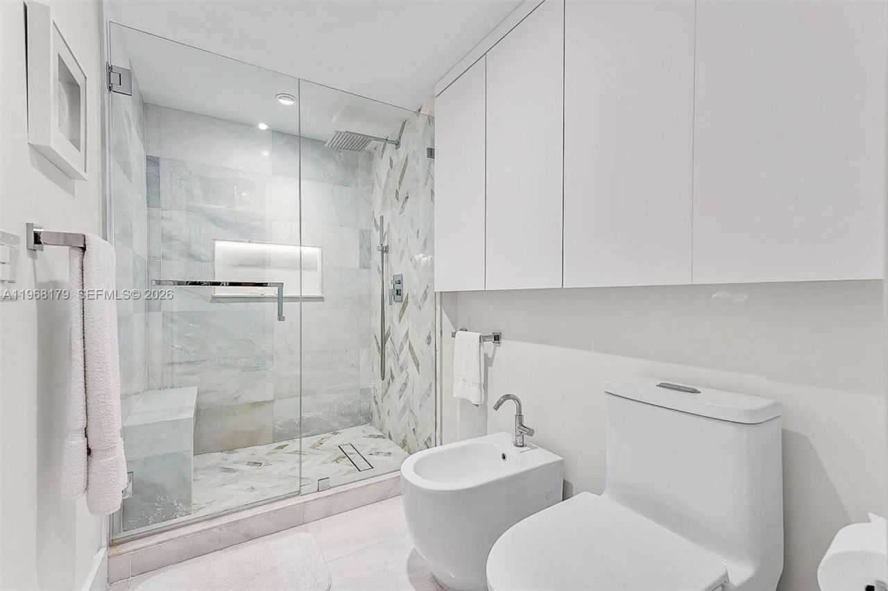 199 Ocean Lane Dr, Unit 311, Key Biscayne, FL 33149 Photo