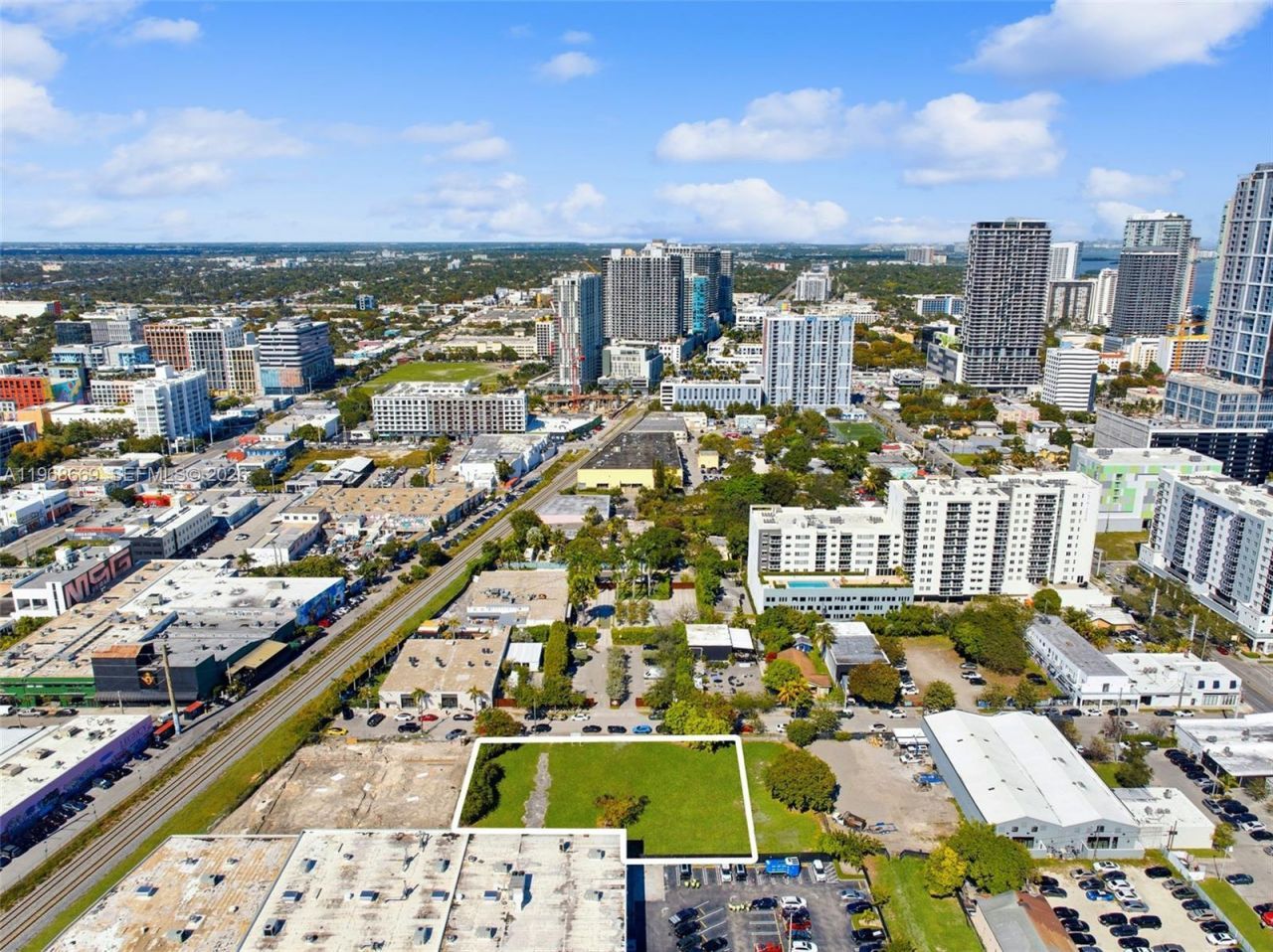 90-116 NE 24th St , Miami, FL 33137 Photo