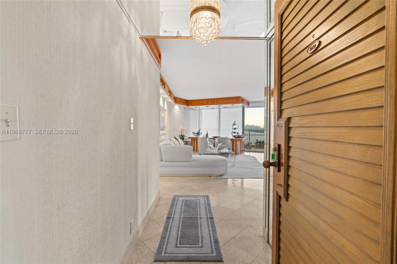 4000 Towerside Ter , Unit 1712, Miami, FL 33138 Photo