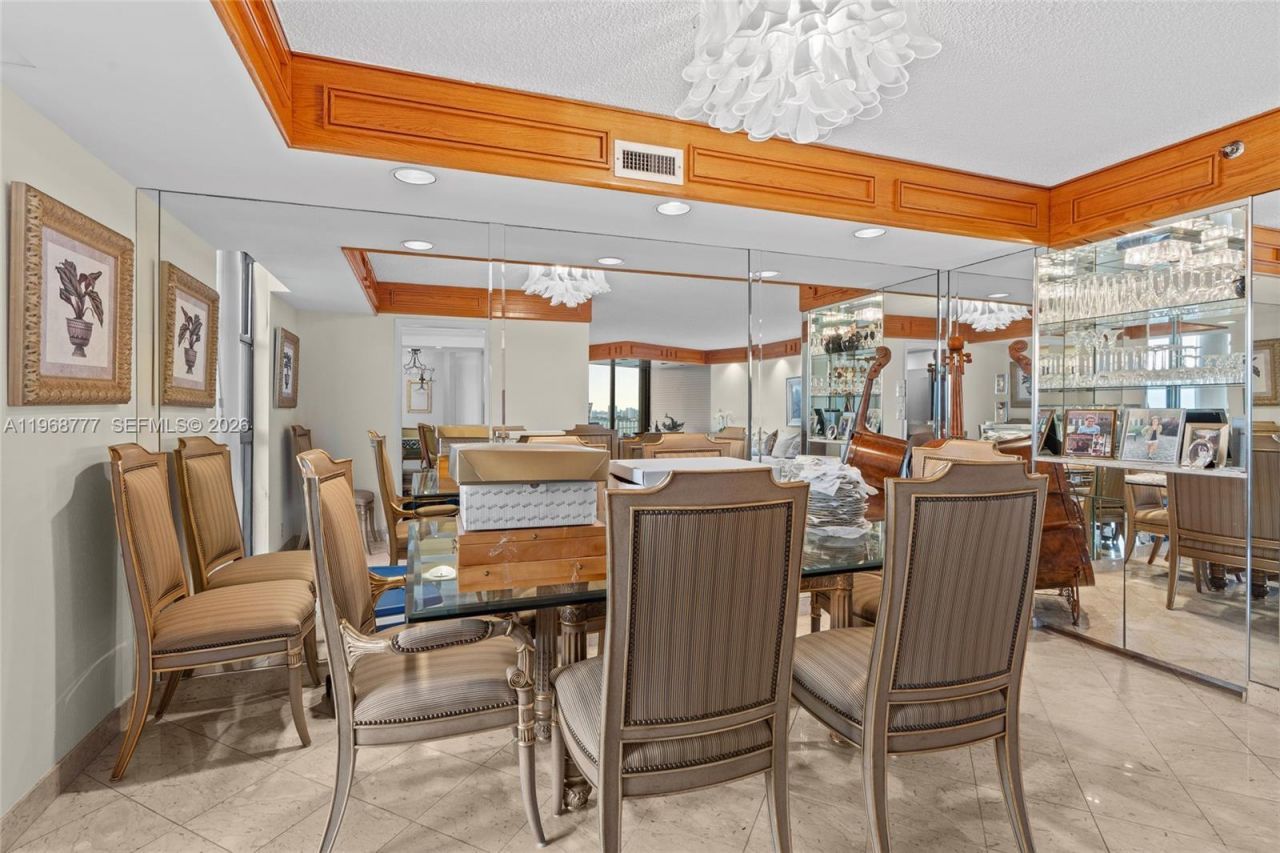 4000 Towerside Ter , Unit 1712, Miami, FL 33138 Photo