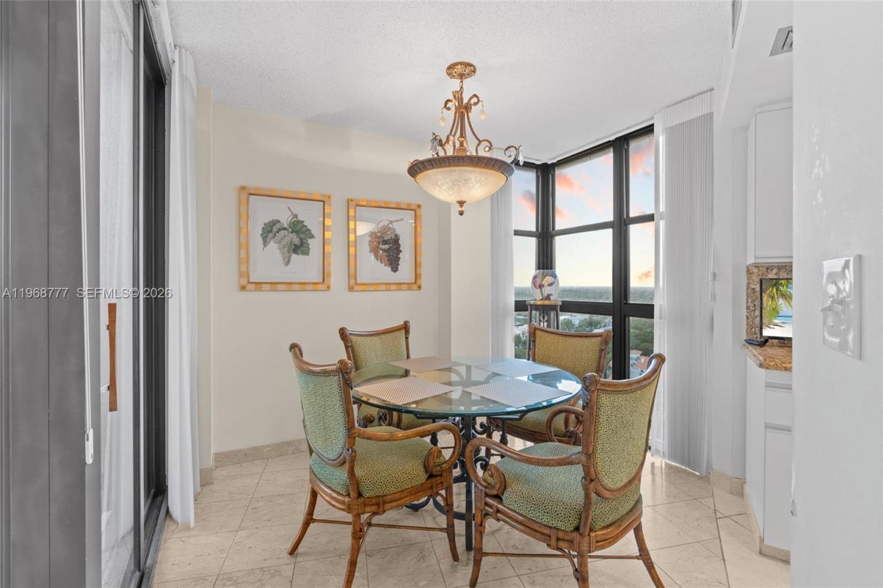 4000 Towerside Ter , Unit 1712, Miami, FL 33138 Photo