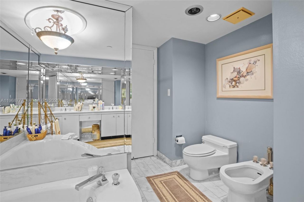 4000 Towerside Ter , Unit 1712, Miami, FL 33138 Photo