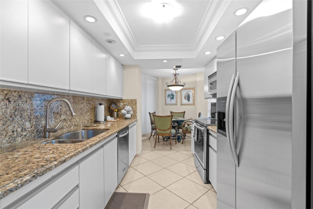 4000 Towerside Ter , Unit 1712, Miami, FL 33138 Photo