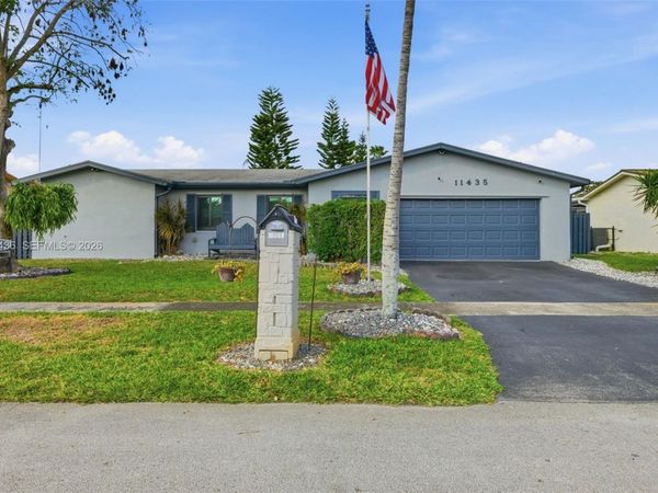 11435 NW 41st St, Sunrise, FL 33323