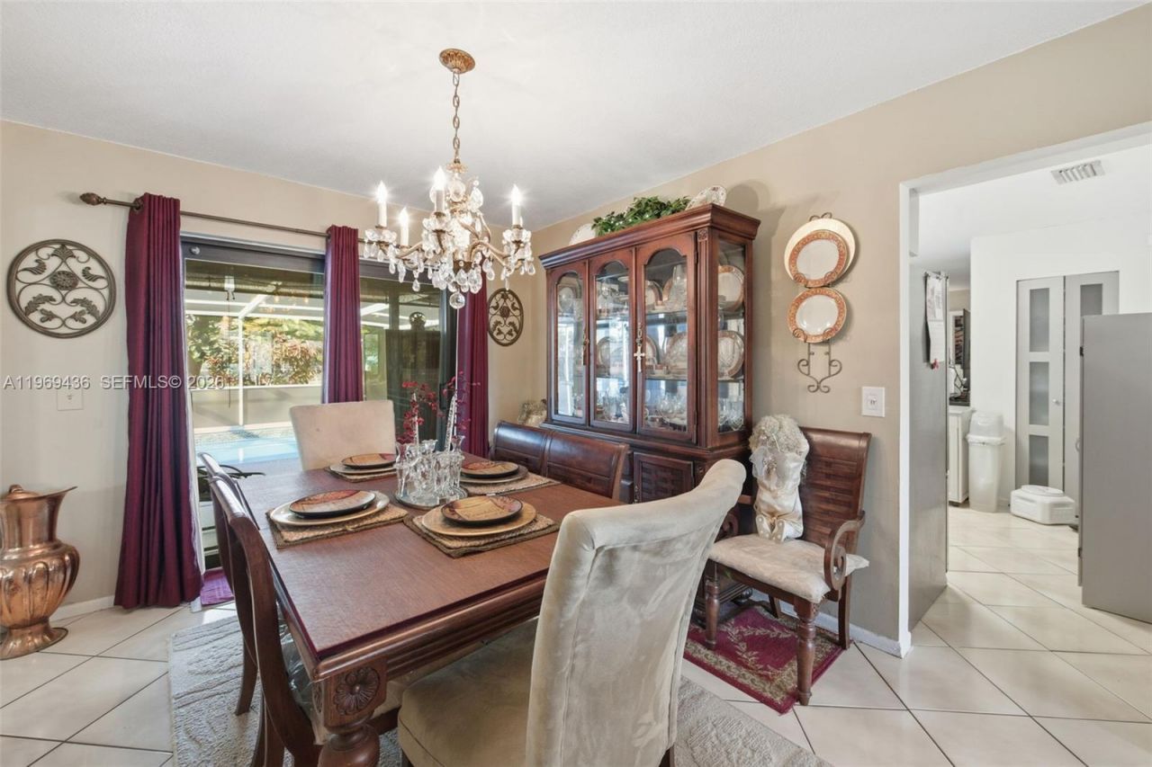 11435 NW 41st St, Sunrise, FL 33323 Photo