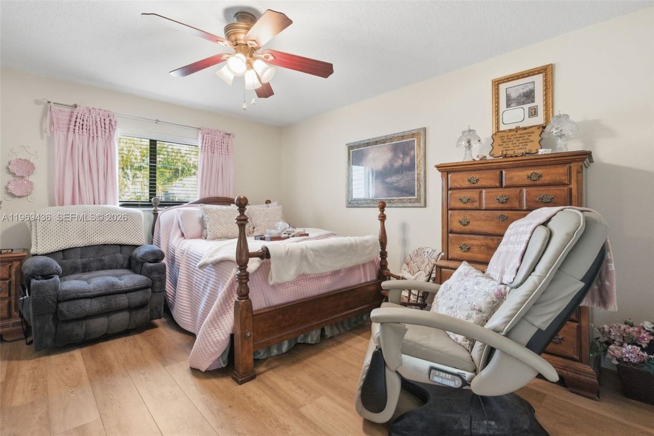 11435 NW 41st St, Sunrise, FL 33323 Photo