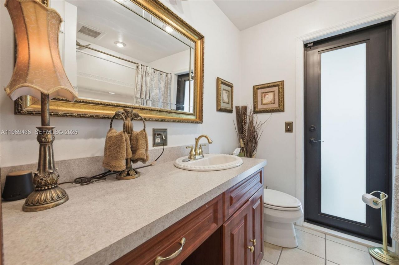 11435 NW 41st St, Sunrise, FL 33323 Photo