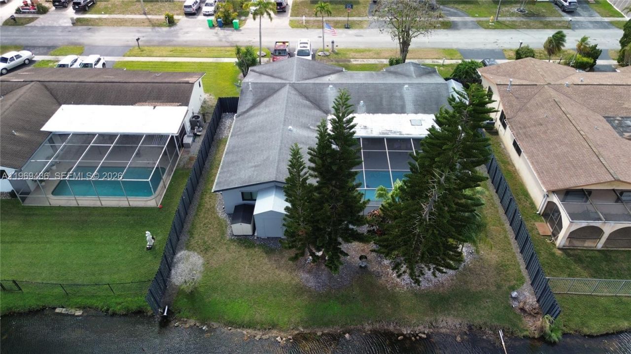 11435 NW 41st St, Sunrise, FL 33323 Photo