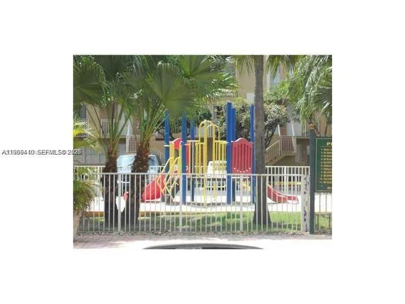 670 NW 85th Pl, Unit 11-210, Miami, FL 33126 Photo