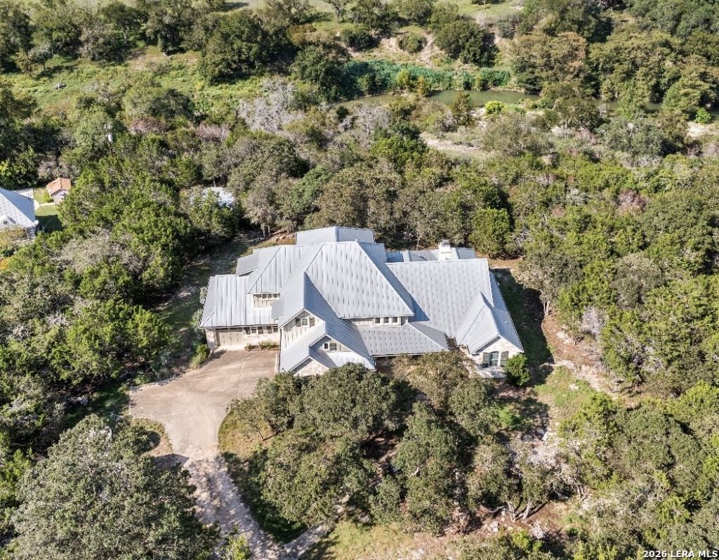 208 Hoskins, Boerne, TX 78006 Main Photo