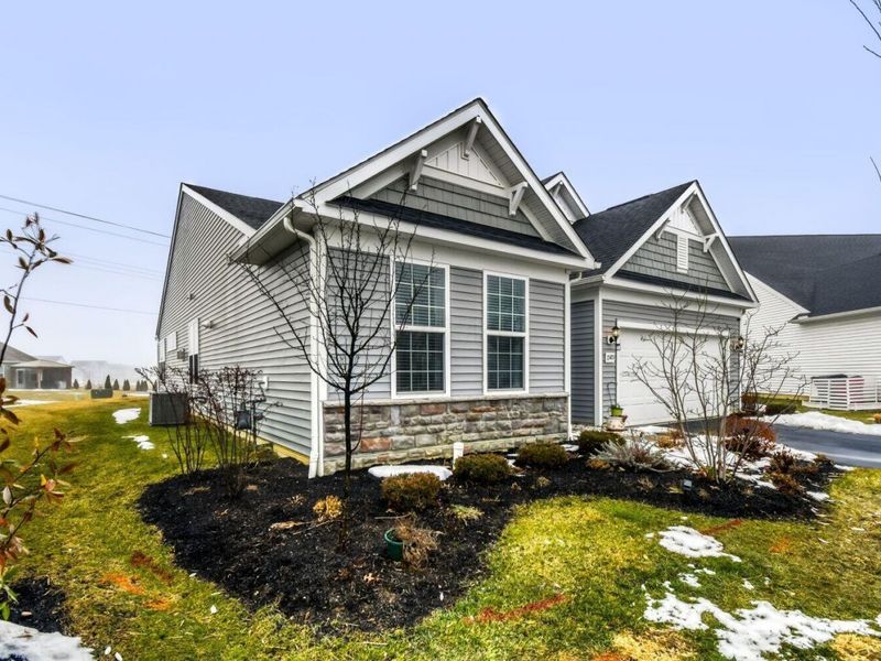 1585 Nettle Court, Sunbury, OH 43074 Photo 2