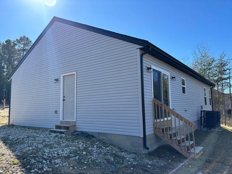 311 Elm Street , New Straitsville, OH 43766 Photo 4