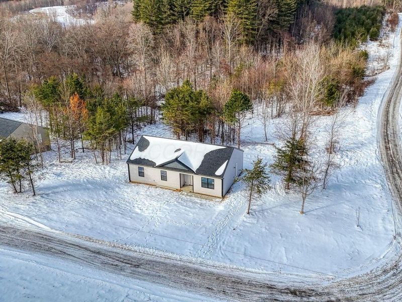 311 Elm Street , New Straitsville, OH 43766 Photo 6