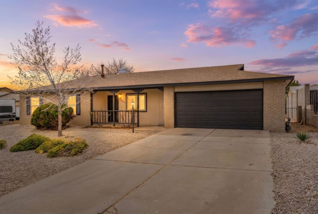 2450 Green Lake Road Ne, Rio Rancho, NM 87124 Main Photo