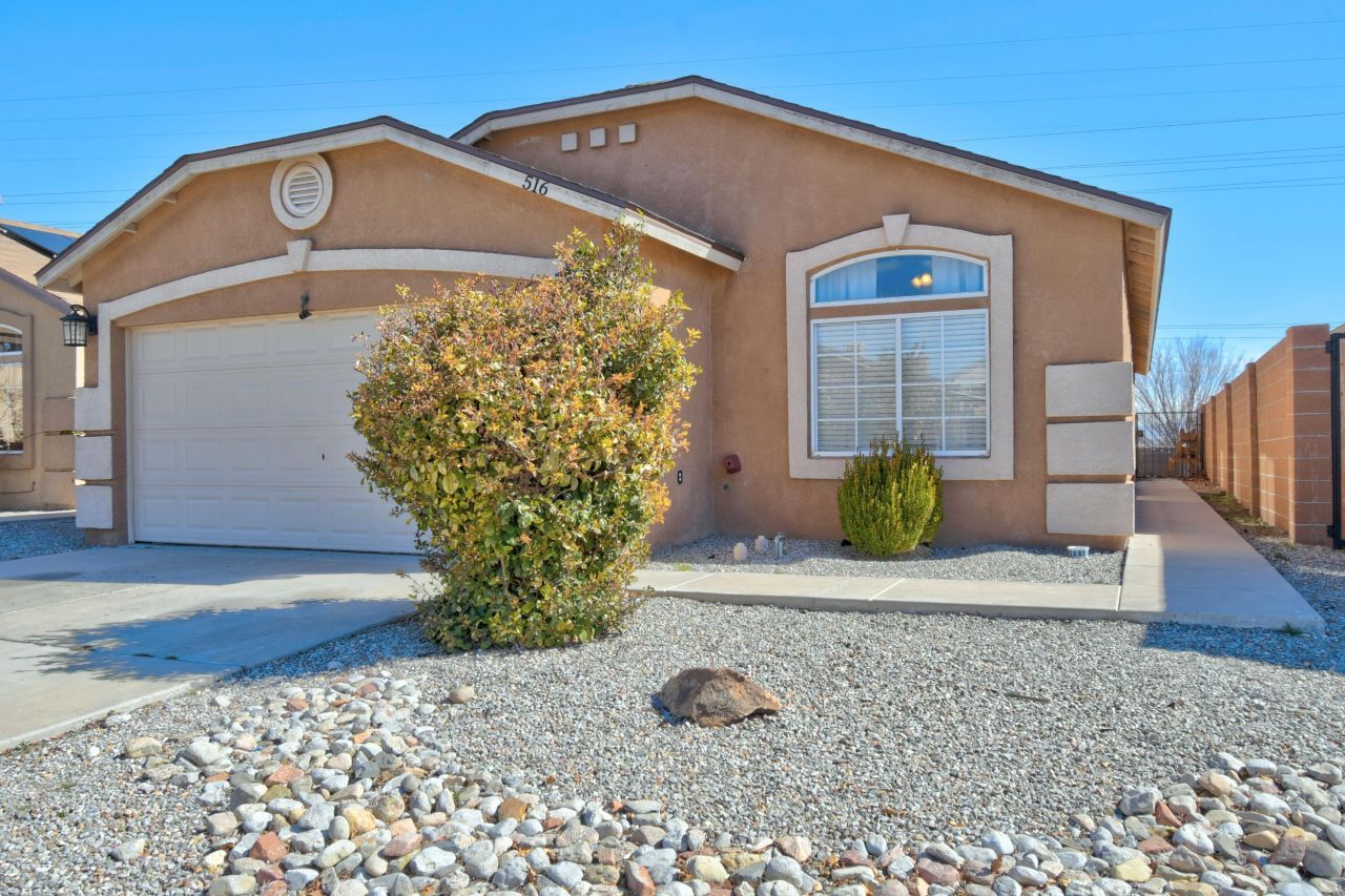 516 Saddle Blanket Trail Sw, Albuquerque, NM 87121 Main Photo