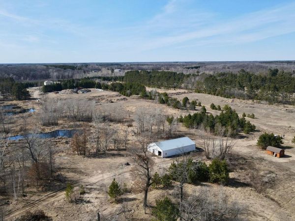 30622 Verdin Street NW, Cambridge, MN 55008