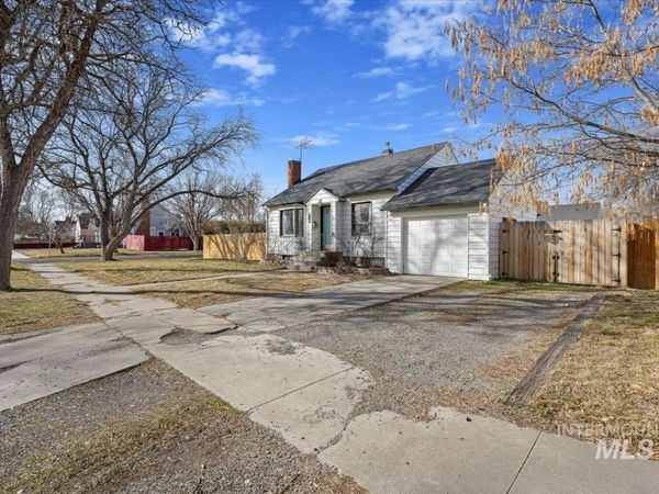 205 Fillmore Street, Twin Falls, ID 83301