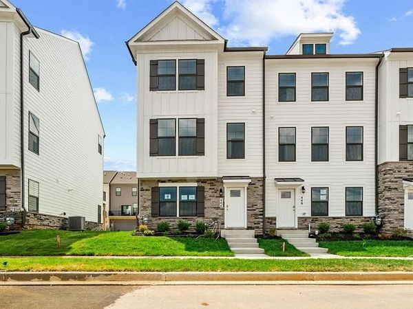 725 COMPASS WAY, FREDERICK, MD 21701