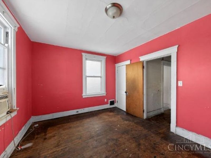 1613 Pulte Street, Cincinnati, OH 45225 Photo 12