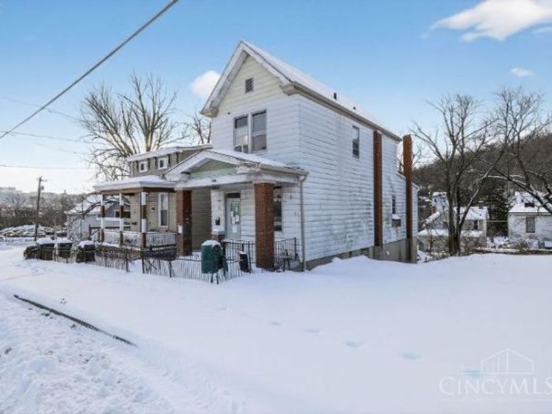 1613 Pulte Street, Cincinnati, OH 45225 Photo 2