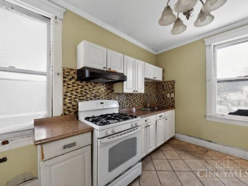 1613 Pulte Street, Cincinnati, OH 45225 Photo 6