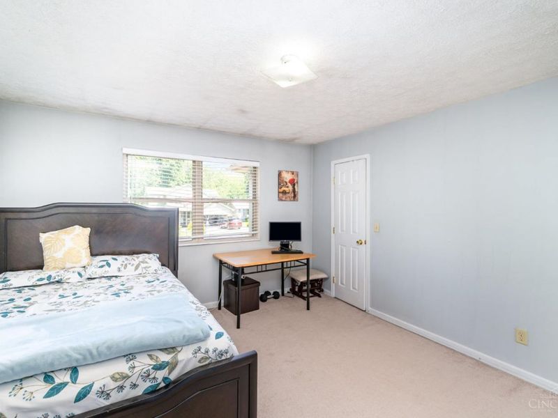 175 Douglas Circle, Georgetown, OH 45121 Photo 10