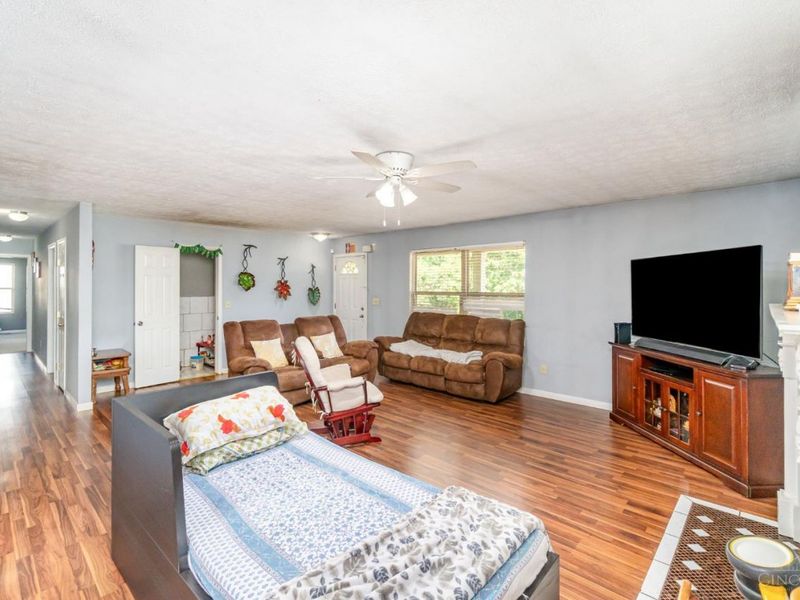 175 Douglas Circle, Georgetown, OH 45121 Photo 3