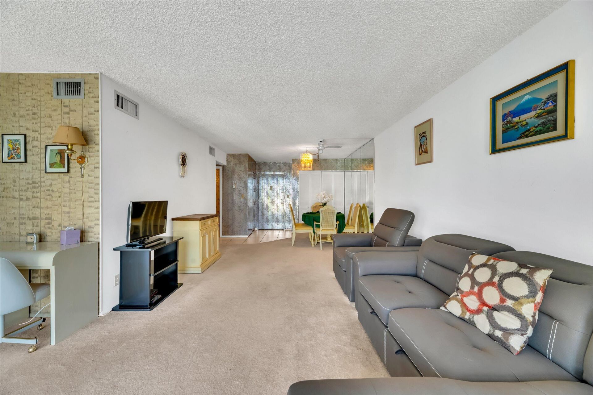 501 Three Islands Boulevard, Unit 507, Hallandale Beach, FL 33009 Photo